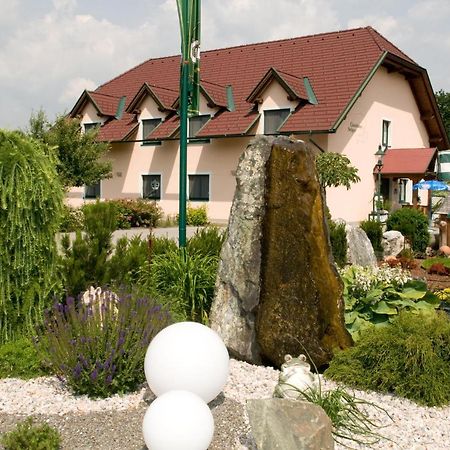 Restaurant Gaestehaus Seiger Sankt Lorenzen bei Knittelfeld Buitenkant foto